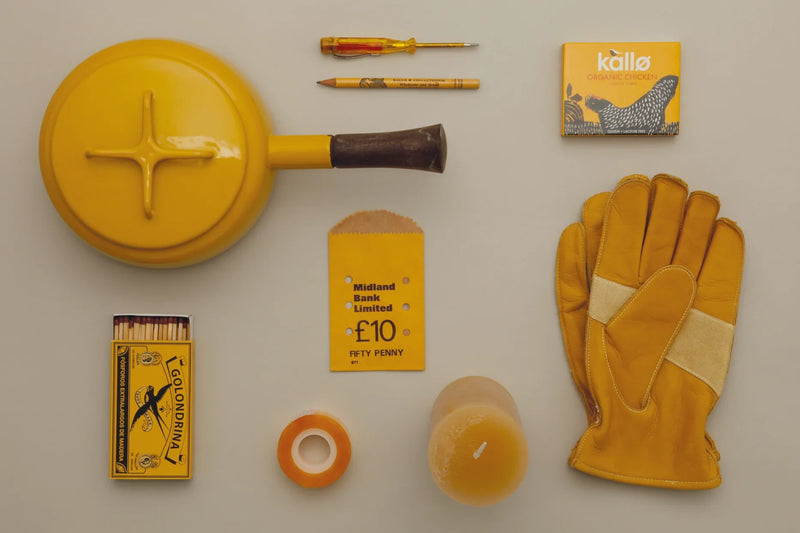 COLOUR CONNECTIONS: DUSTER